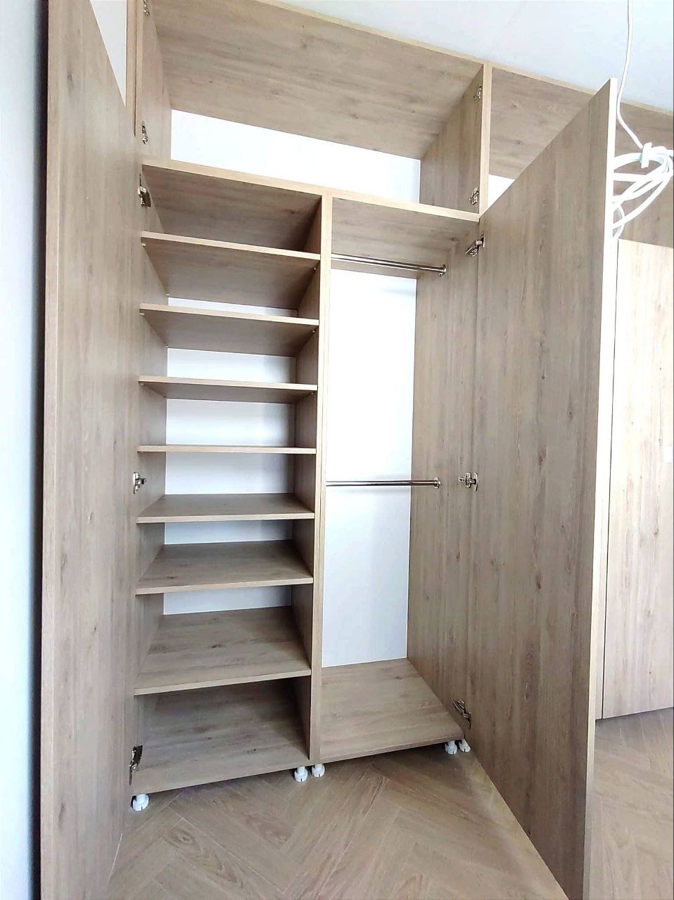 NordWayDesign - Rostock - Schreibtisch montieren