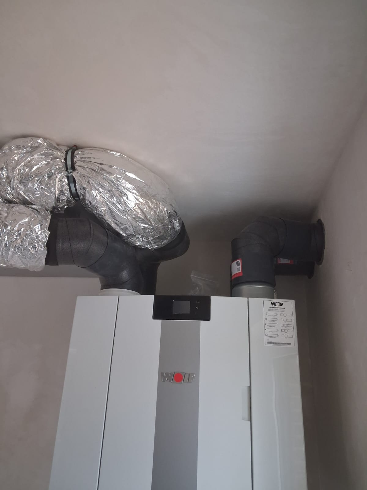 Patryk Wos - Neumünster - Water Heater Repair or Maintenance