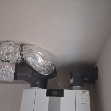 Patryk Wos - Neumünster - Water Heater Repair or Maintenance