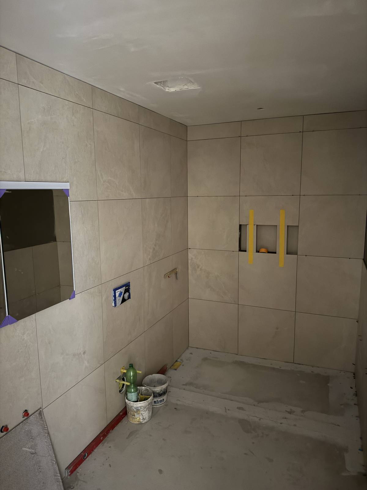TD - Köln - Stone or Tile Flooring Installation