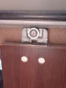 Schrank reparieren