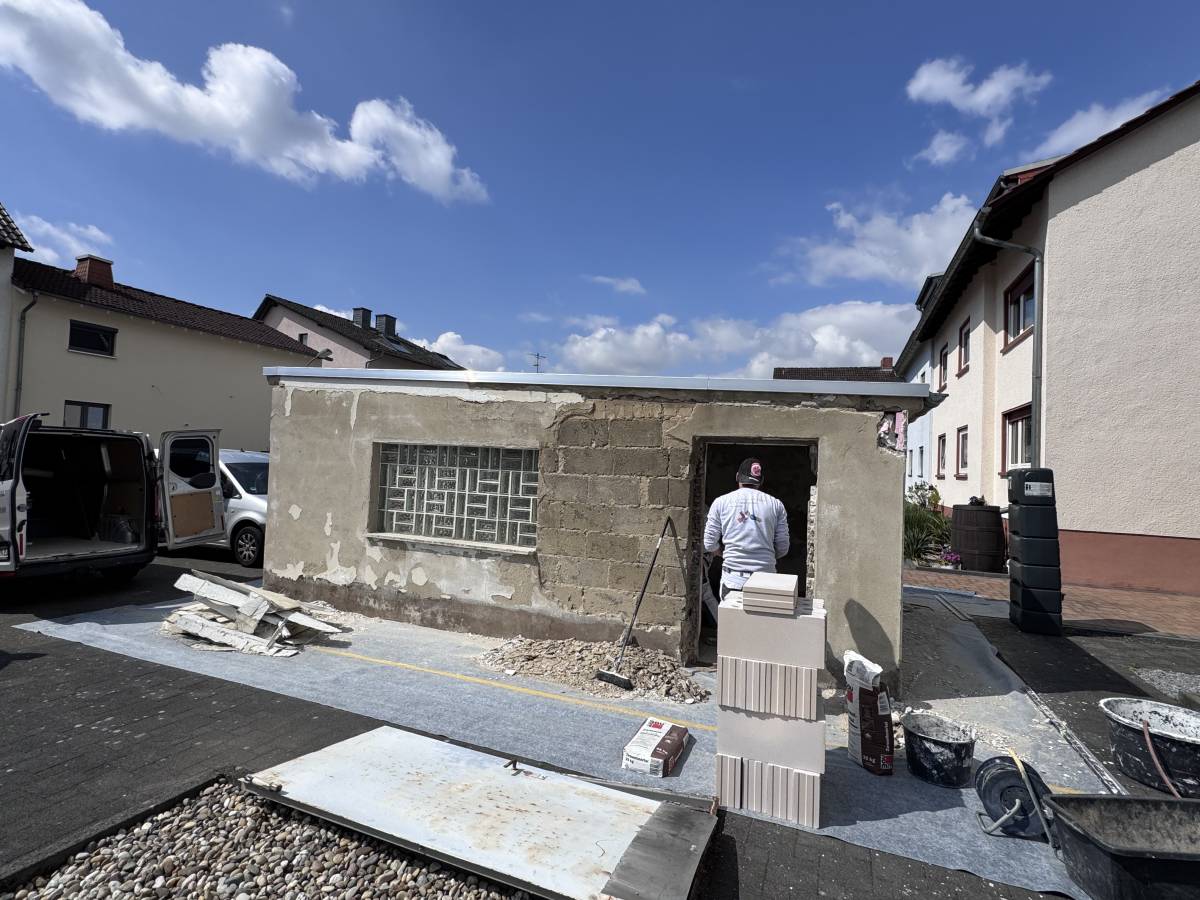 Louah s Paint - Main-Taunus-Kreis - Trockenbau reparieren und Oberflächenstruktur geben