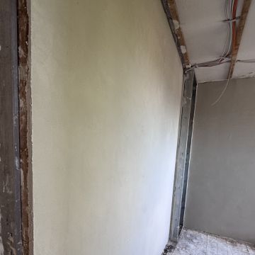 Louah s Paint - Main-Taunus-Kreis - Vinyl- oder Linoleumboden reparieren oder ausbessern