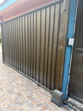 Garage Door Specialist