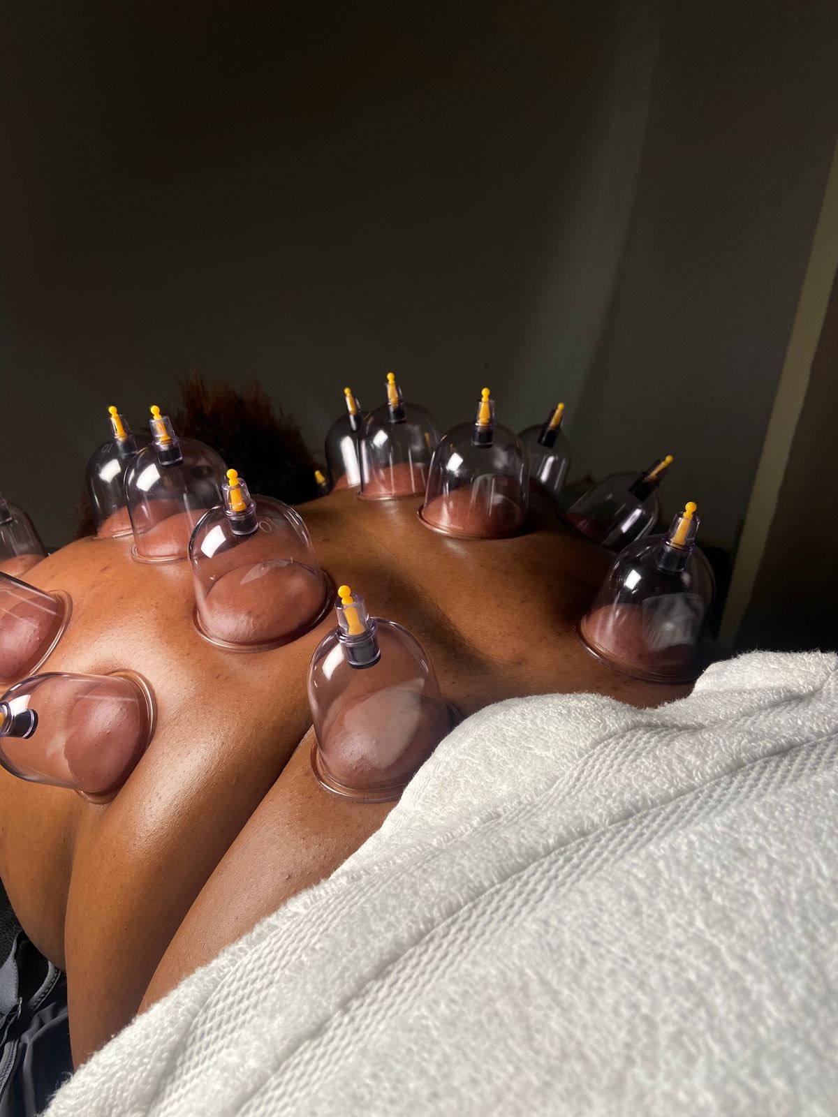 MASSAGES TIME - Santo Domingo Norte - Terapias de masajes