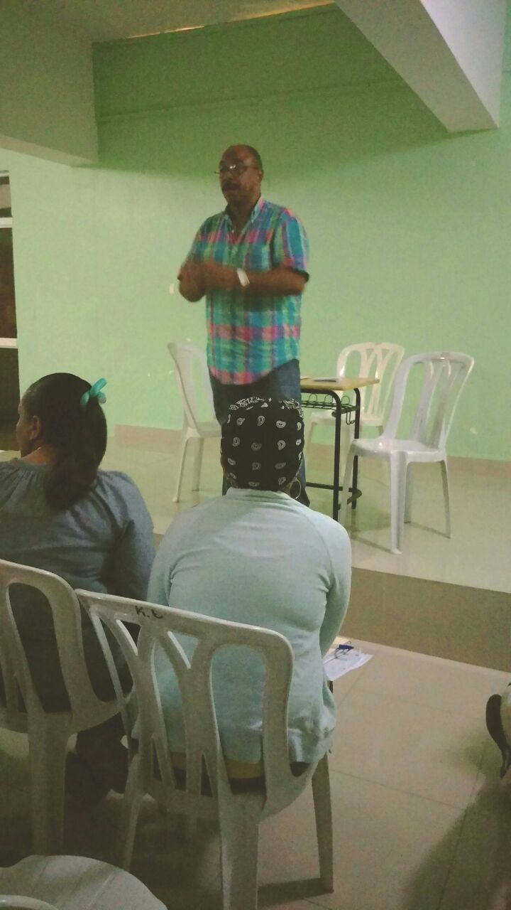 Luis Orlando García-Licenciado en Artes Escénicas. - La Otra Banda - Public Speaking Lessons