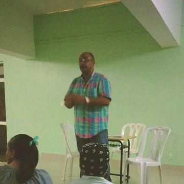 Luis Orlando García-Licenciado en Artes Escénicas. - La Otra Banda - Public Speaking Lessons