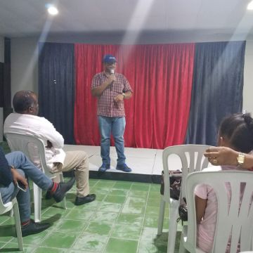 Luis Orlando García-Licenciado en Artes Escénicas. - La Otra Banda - Acting Lessons