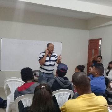 Luis Orlando García-Licenciado en Artes Escénicas. - La Otra Banda - Acting Lessons