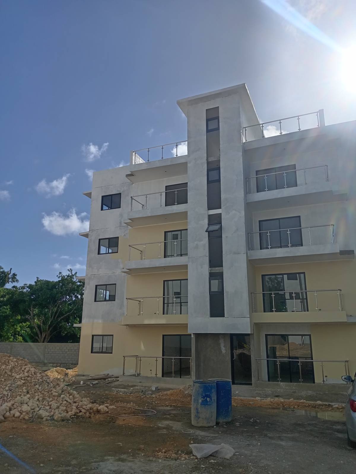Dykgroup srl - Santo Domingo de Guzmán - Reparación de muebles