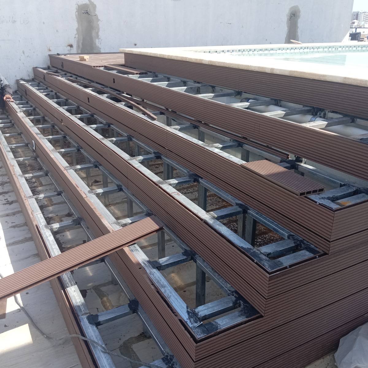 Dykgroup srl - Santo Domingo de Guzmán - Montaje de marcos de camas