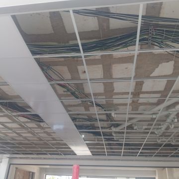 Dykgroup srl - Santo Domingo de Guzmán - Montaje de mesas de billar