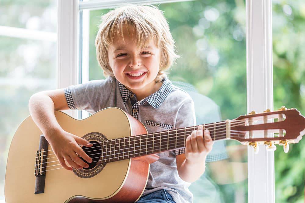 Alex Liranzo - Santiago - Guitar Lessons