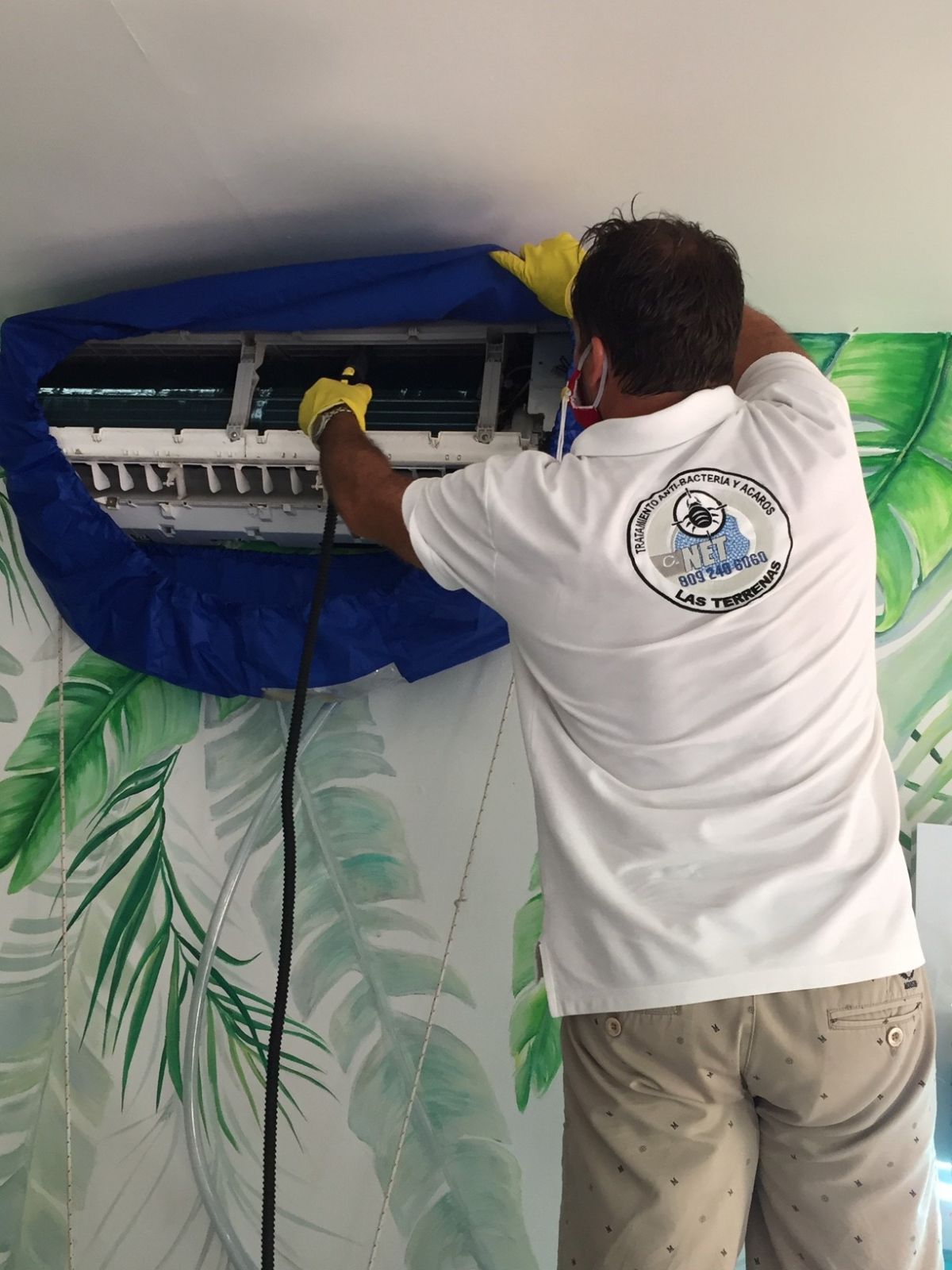 SANET DOMINICANA - El Limón - Commercial Cleaning
