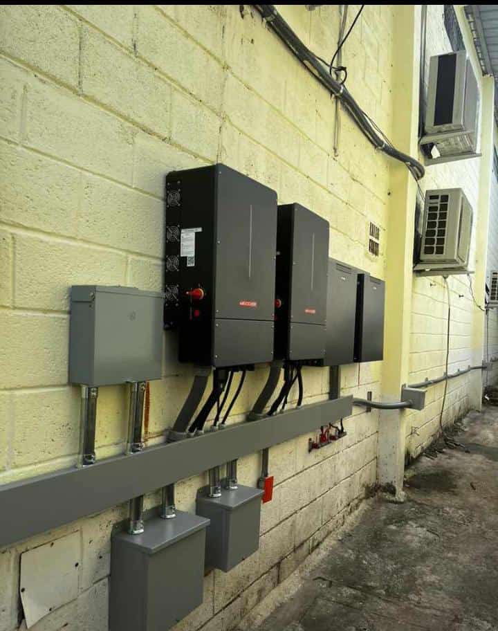 Keluarga Smart Solar - Pedro Brand - Solar Panels