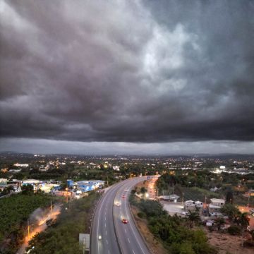 Fly R Arias - Licey Al Medio - Fotografía comercial