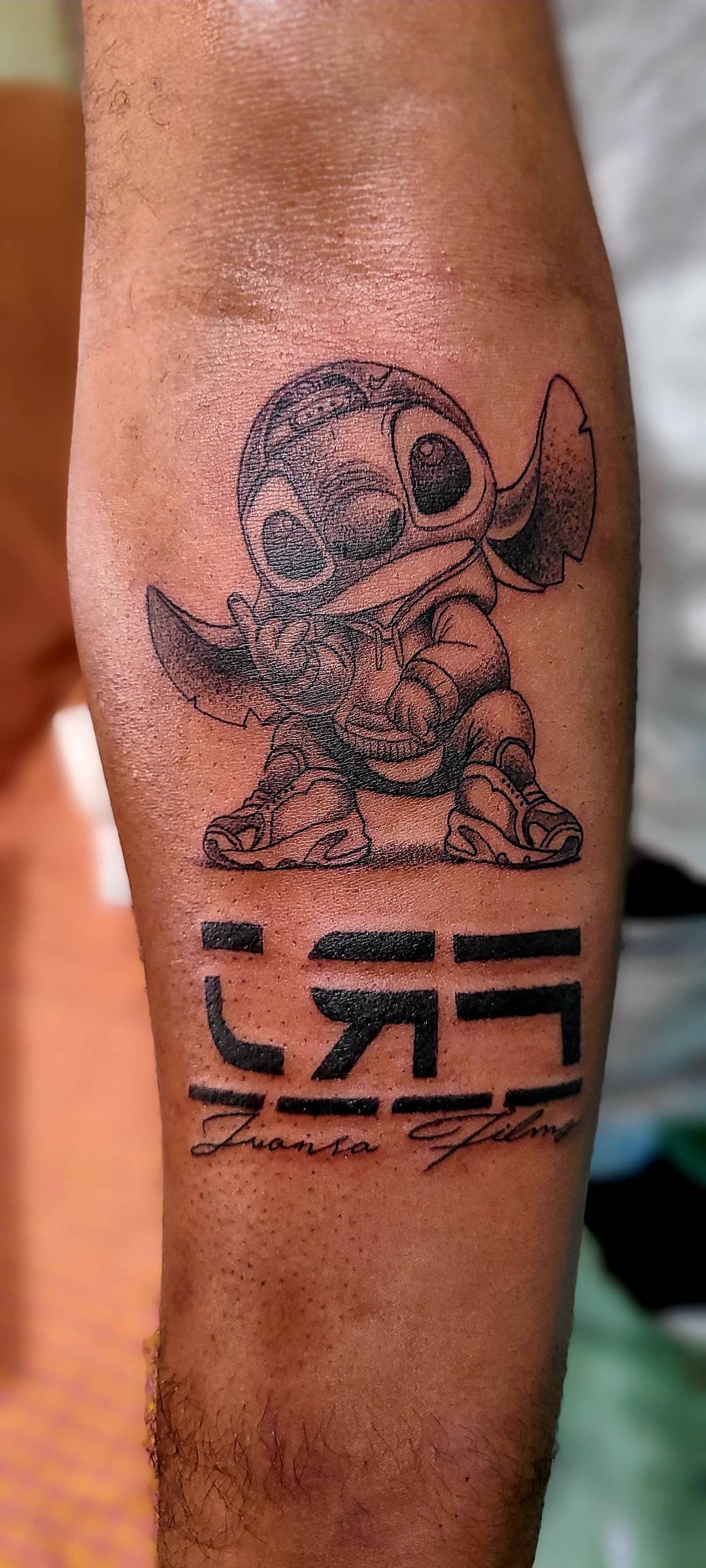 Moments Tattoo - La Romana - Tattoos and Piercings