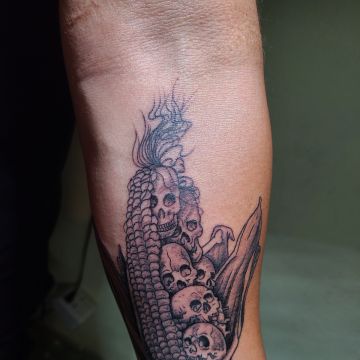 Moments Tattoo - La Romana - Tattoos and Piercings