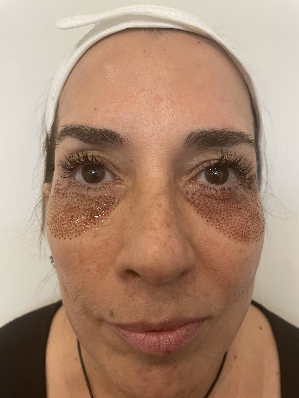 I work off commission at ZenVida Wellness & Aesthetics - Samaná - Beauty services