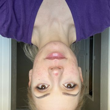 I work off commission at ZenVida Wellness & Aesthetics - Samaná - Skin Cleansing