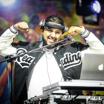 DJ Tambo - Salcedo - Stilt Walker