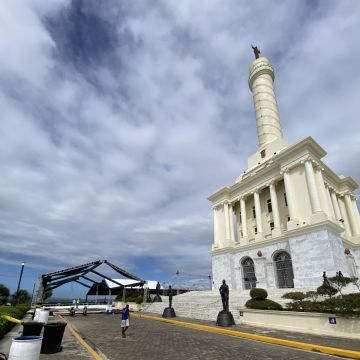 Montesinos sound - Santo Domingo de Guzmán - Alquiler de equipos de iluminación para eventos