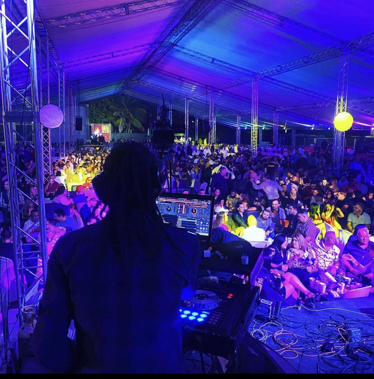 Milenial music - Monte Cristi - Wedding DJ