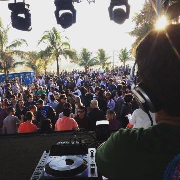 Bazmik - Barcelona - Quinceanera DJ