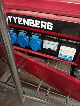 Electricista para la reparación de generadores