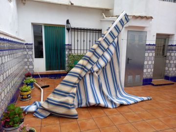 Awning Repair and Maintenance