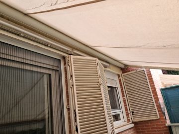 Awning Repairman