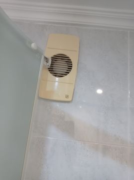 Electricista para la instalación o reemplazo de extractores de cocina