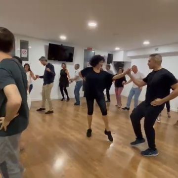 Víctor Ritmodanza - Madrid - Clases de danza del vientre