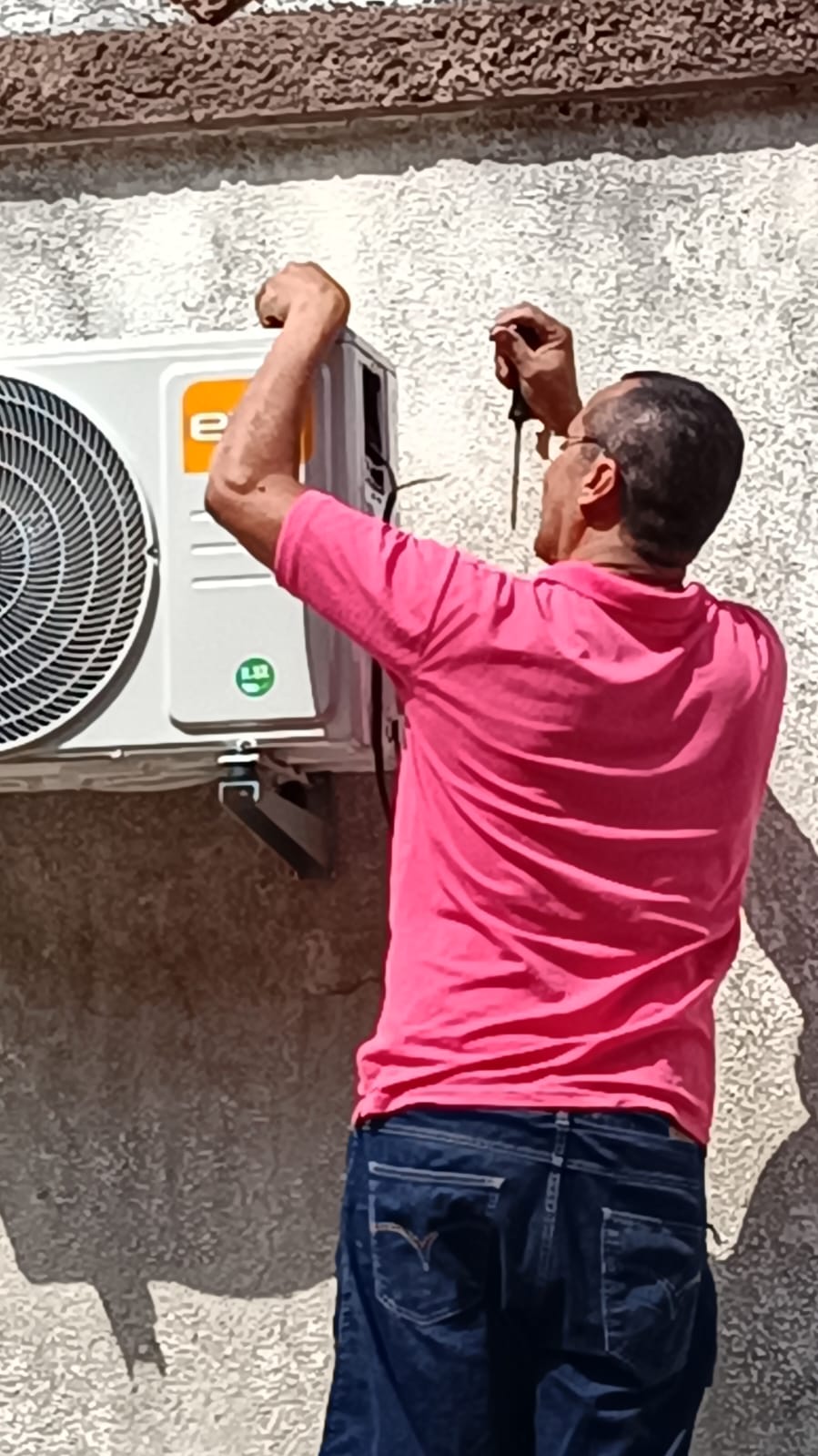 JC.clima - Castillo de Bayuela - Phone or Tablet Repair