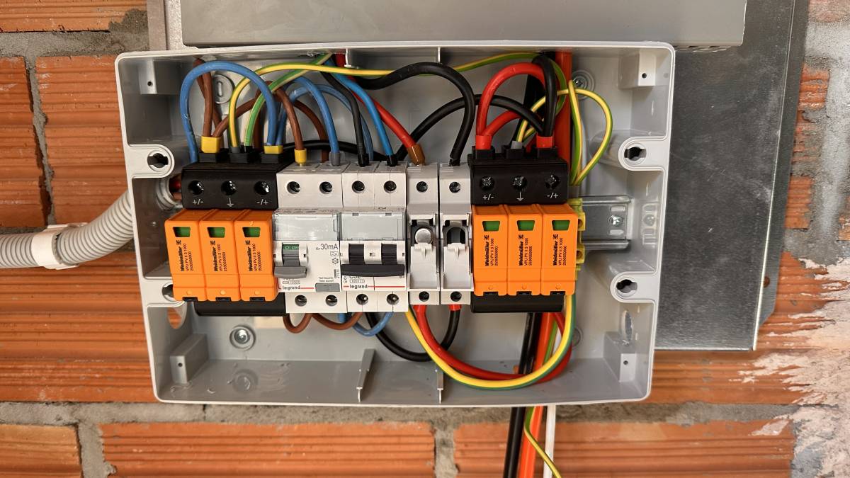 Instalaciones SV - Gavà - Instalación de paneles solares