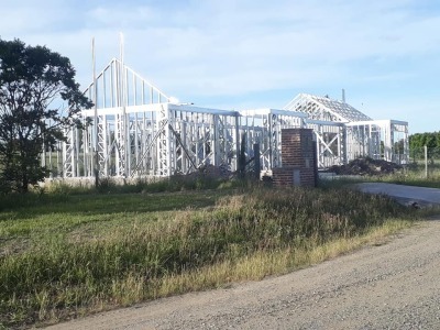 NEW YORK BUILDER STEEL FRAME, S.L - Huelva - Instalación de ventanas de PVC