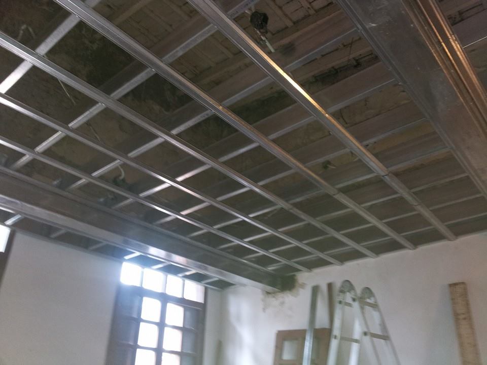 NEW YORK BUILDER STEEL FRAME, S.L - Huelva - Instalación de suelos de baldosas o piedras