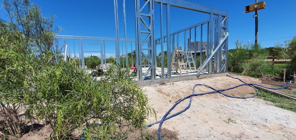 NEW YORK BUILDER STEEL FRAME, S.L - Huelva - Aplicación de estuco