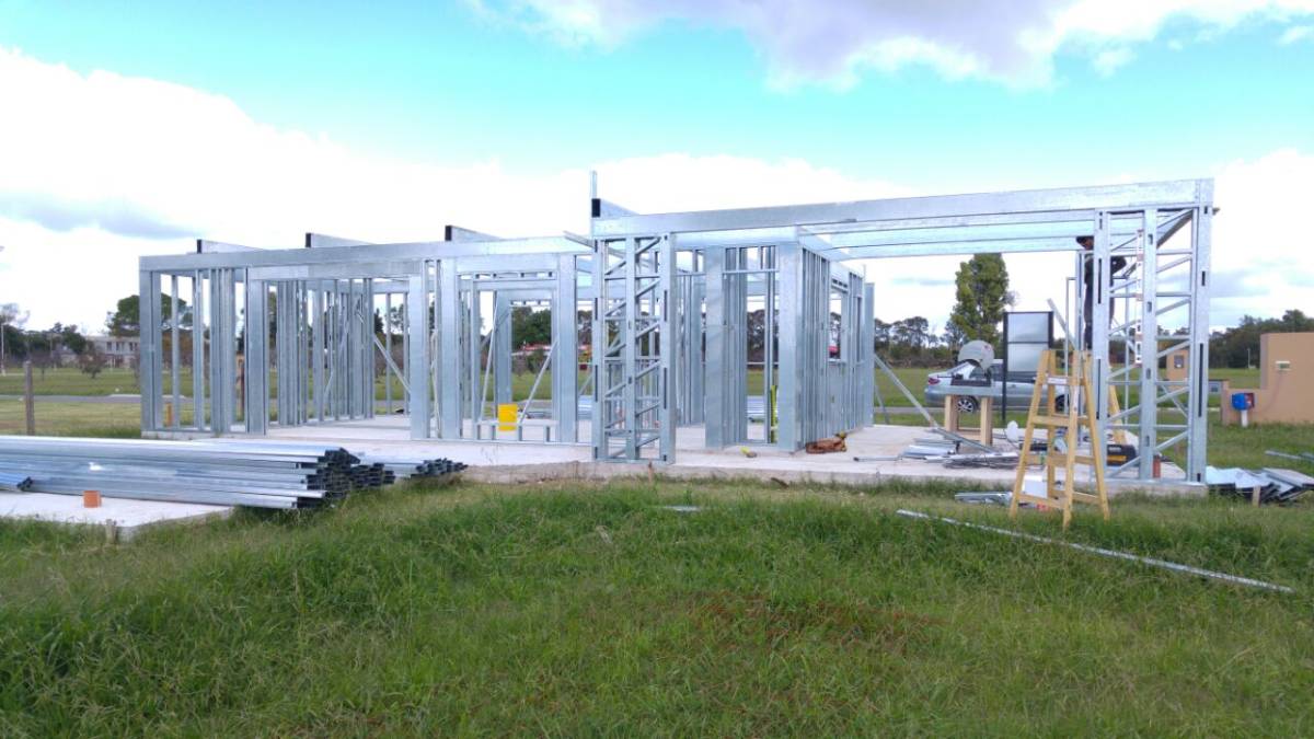 NEW YORK BUILDER STEEL FRAME, S.L - Huelva - Instalación de vinilos o linóleos