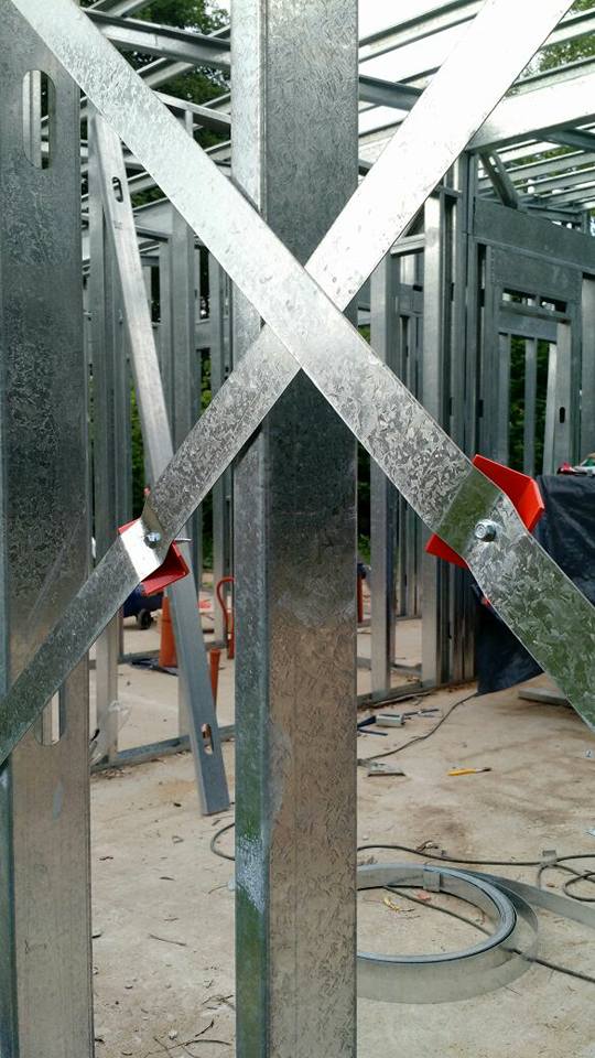 NEW YORK BUILDER STEEL FRAME, S.L - Huelva - Reparación de suelos de madera o reemplazo parcial