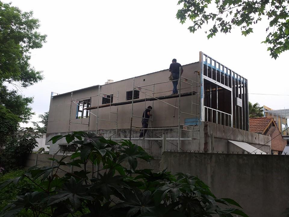 NEW YORK BUILDER STEEL FRAME, S.L - Huelva - Pintar puertas