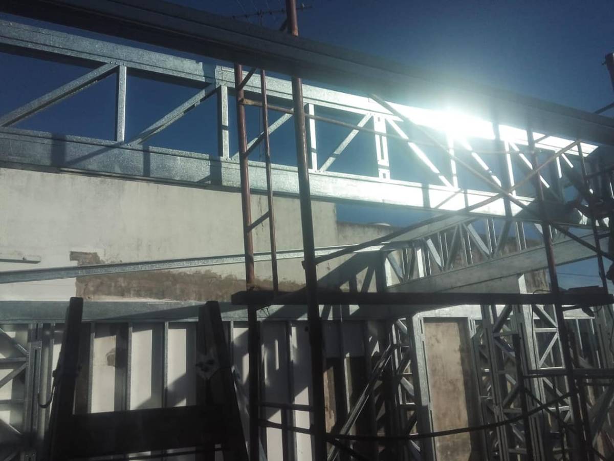 NEW YORK BUILDER STEEL FRAME, S.L - Huelva - Instalación de escaleras