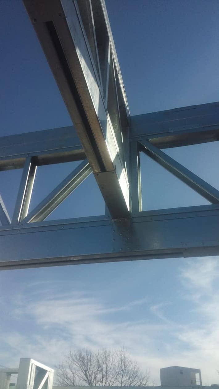 NEW YORK BUILDER STEEL FRAME, S.L - Huelva - Instalación de suelos de madera