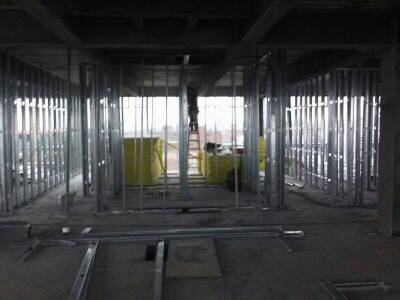 NEW YORK BUILDER STEEL FRAME, S.L - Huelva - Instalación de Zocálos