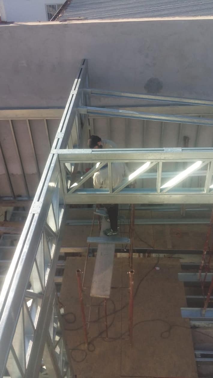 NEW YORK BUILDER STEEL FRAME, S.L - Huelva - Instalación de suelos de hormigón