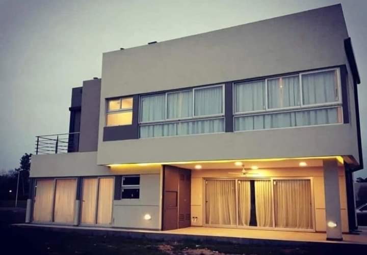 NEW YORK BUILDER STEEL FRAME, S.L - Huelva - Pintar edificios