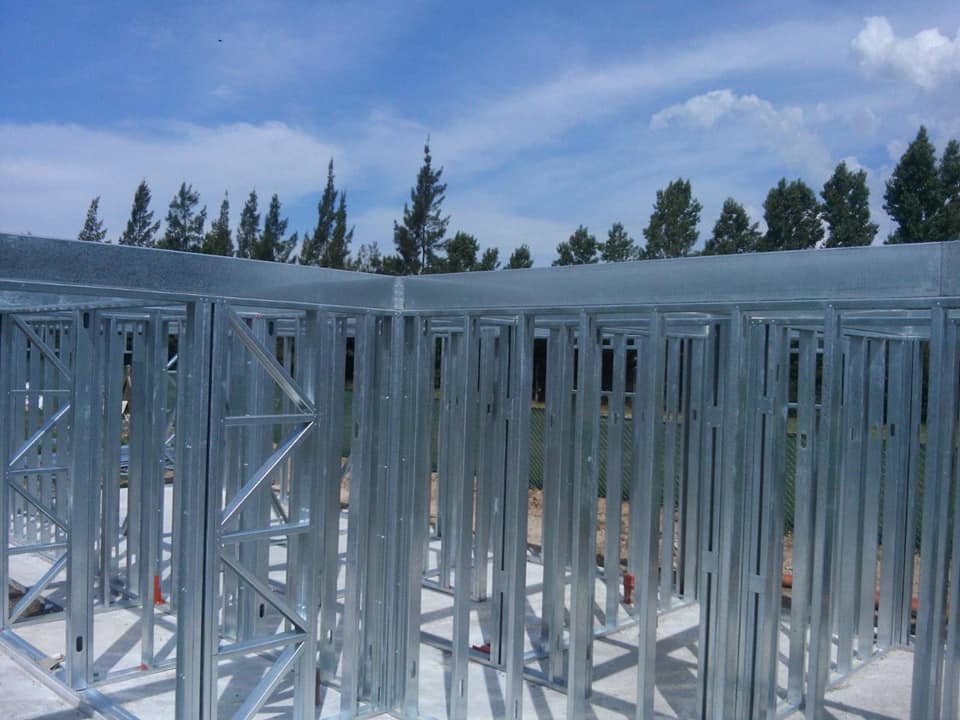 NEW YORK BUILDER STEEL FRAME, S.L - Huelva - Pavimentar
