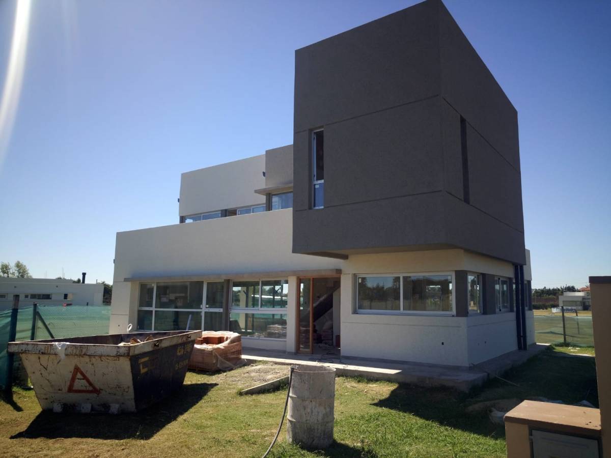 NEW YORK BUILDER STEEL FRAME, S.L - Huelva - Mantenimiento o reparación de fontanería exterior