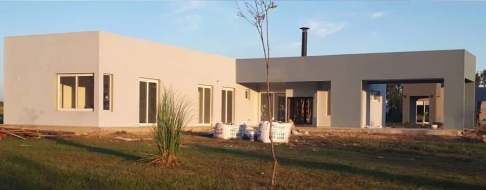NEW YORK BUILDER STEEL FRAME, S.L - Huelva - Instalación de acristalamiento de balcones