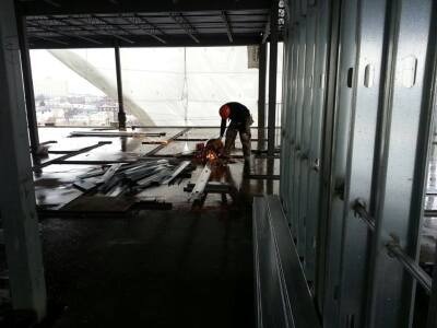 NEW YORK BUILDER STEEL FRAME, S.L - Huelva - Pintar puertas